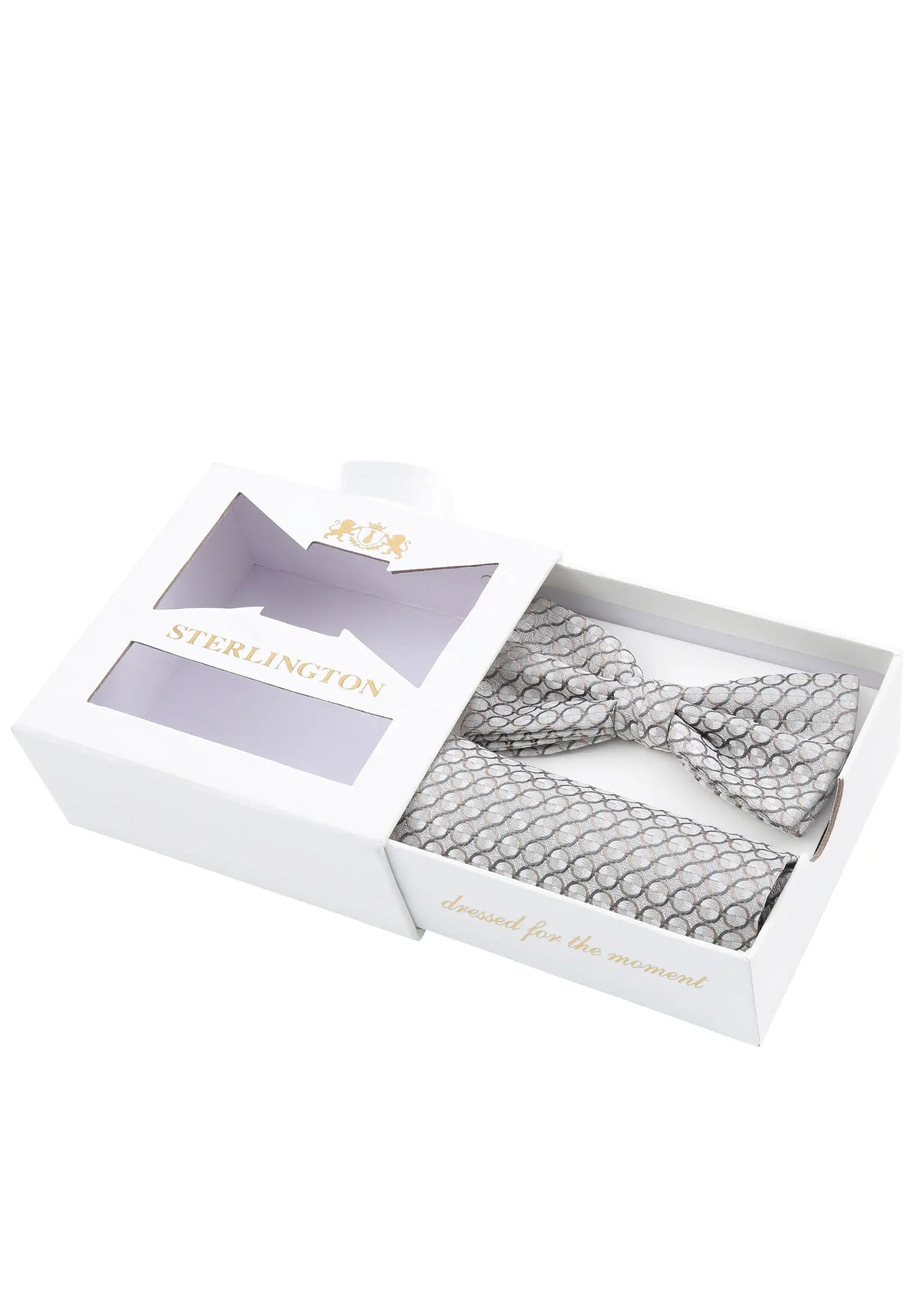 (Silber) Fliege Einstecktuch Set Sterlington – Geschenkbox schräg geöffnet