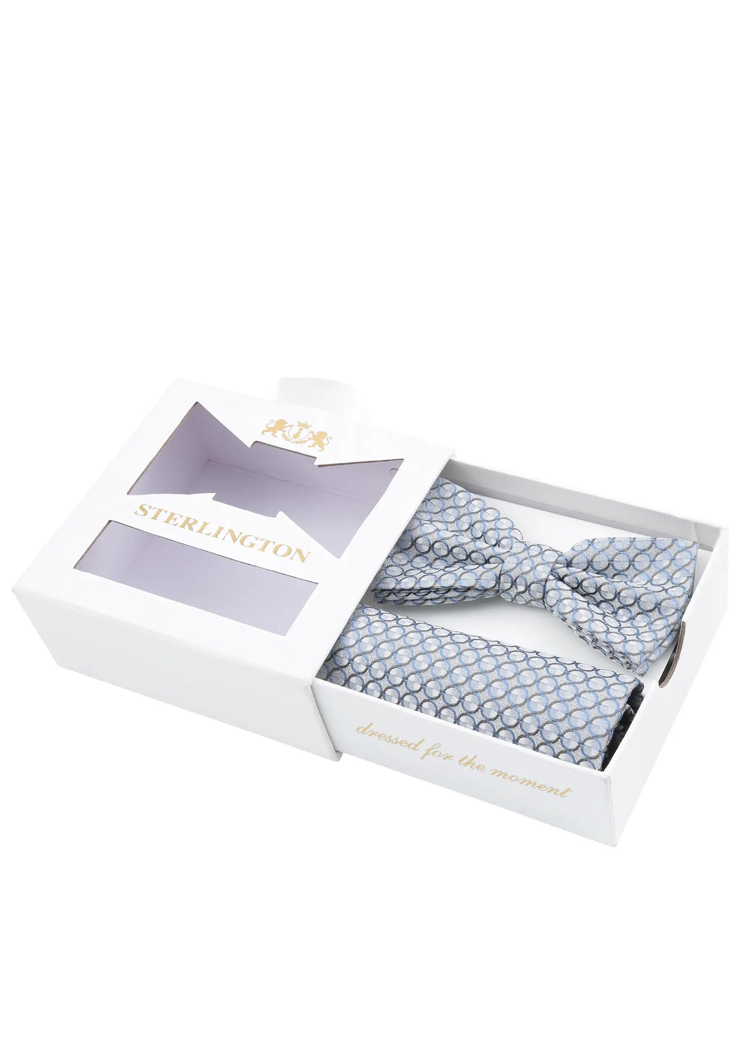 (Blau) Fliege Einstecktuch Set Sterlington – Geschenkbox schräg geöffnet
