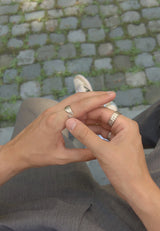 Ring aus Edelstahl – Ravello am Finger getragen – Silber